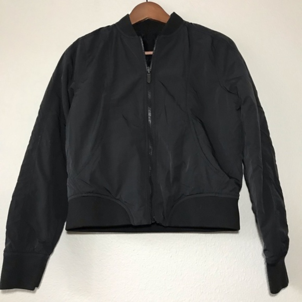 Lululemon Flip it and Reverse it Bomber Jack 6